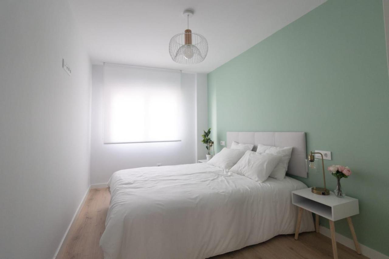 Lujoso Apartamento Entre 2 Playas Con Garaje, Wifi Gijón Exterior foto